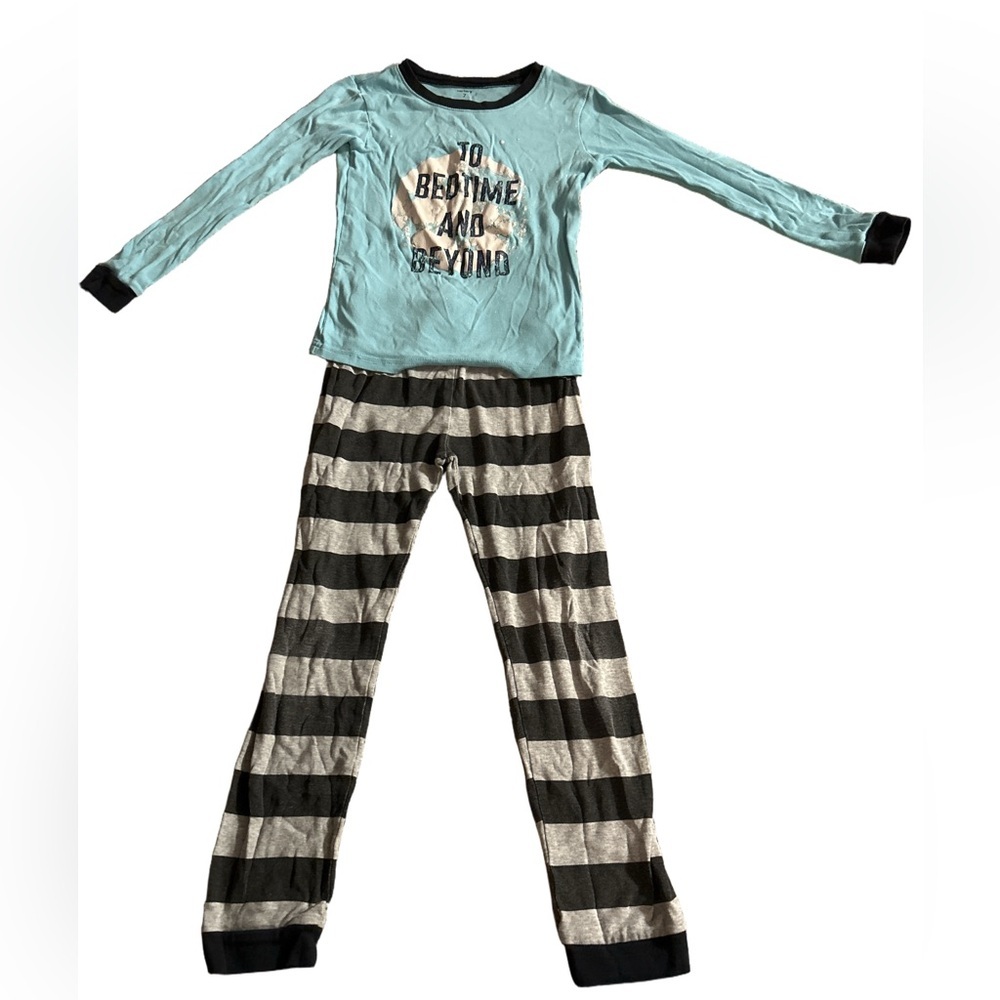 Free with any Purchase - 2 Piece Carter's Pyjamas Size 7